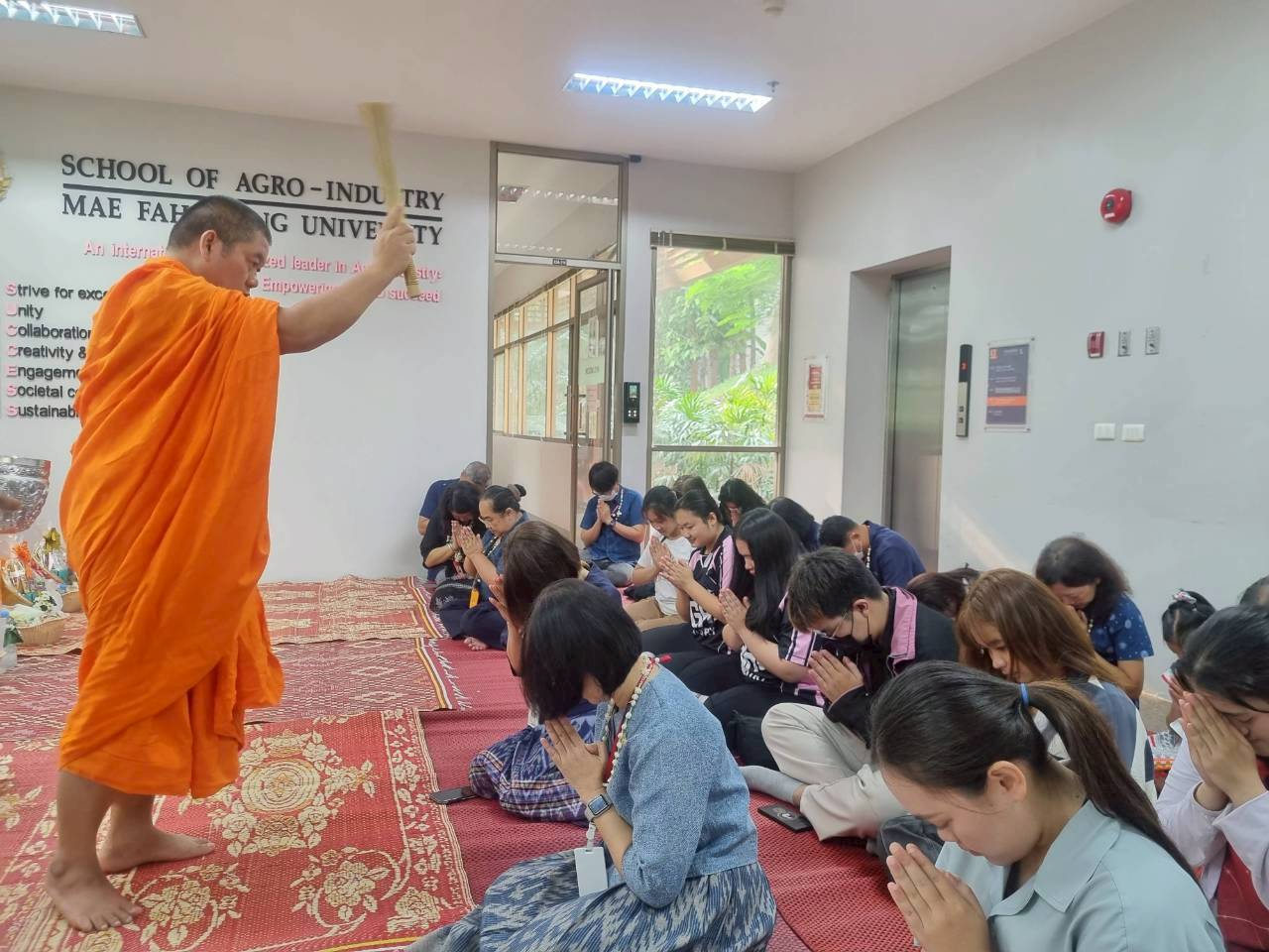 MFU News : LINE_ALBUM_ดำหัว_69_260505_12.jpg