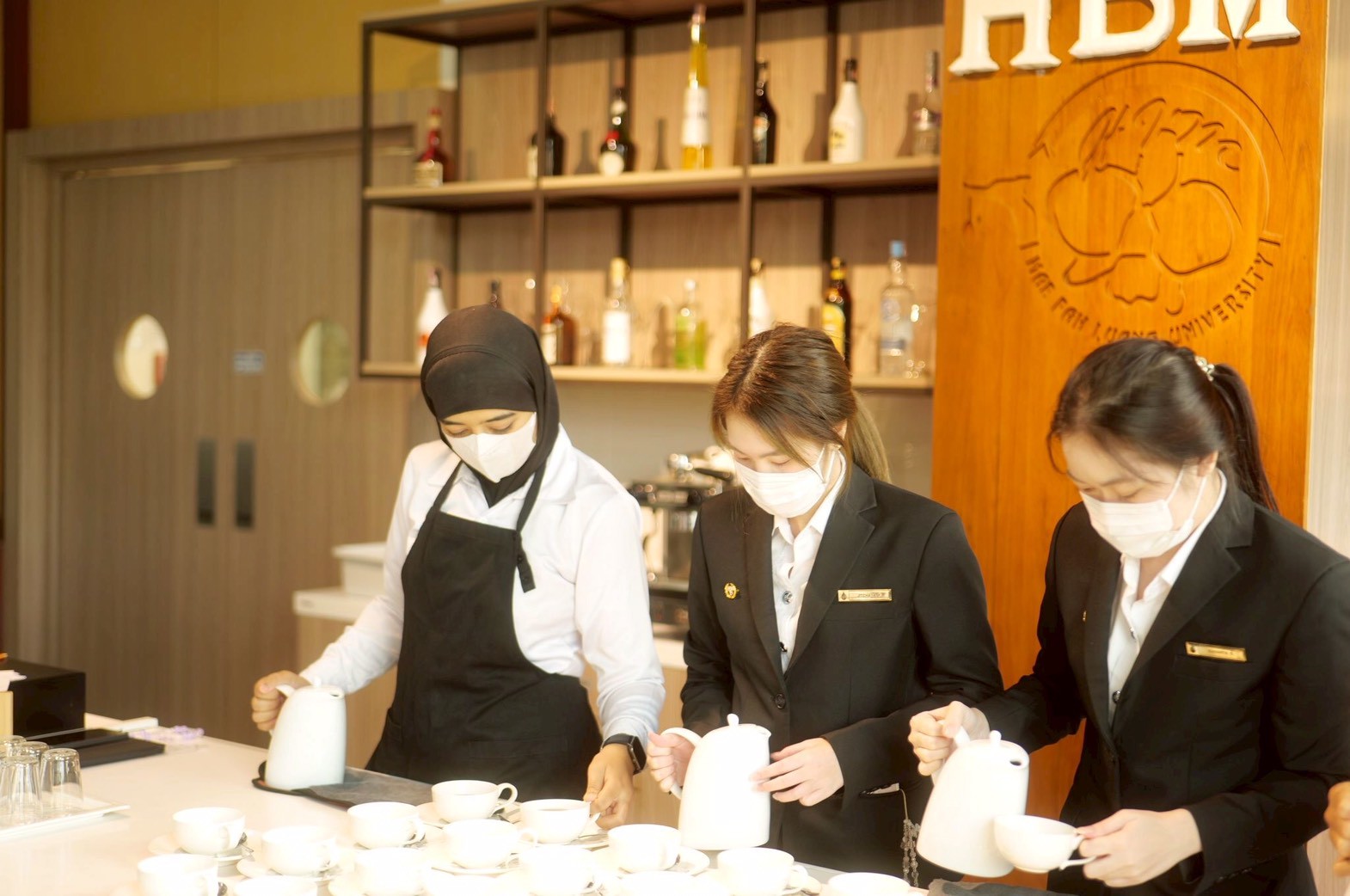 MFU News : LINE_ALBUM_อบรม_30369_260331_93.jpg