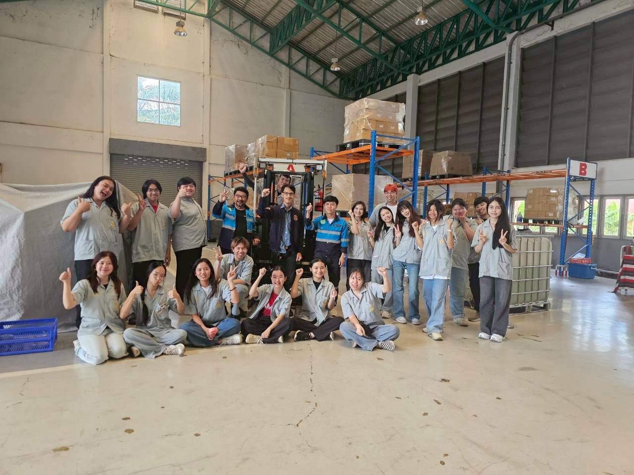 อบรมเชิงปฏิบัติการ “หลักสูตรการขับรถยกและการจัดการคลังสินค้า”